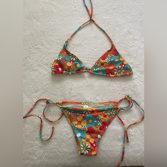 Amazon Other - Amazon Flower Bikini